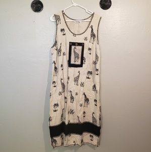 Piccalino Woman vintage safari giraffe mumu